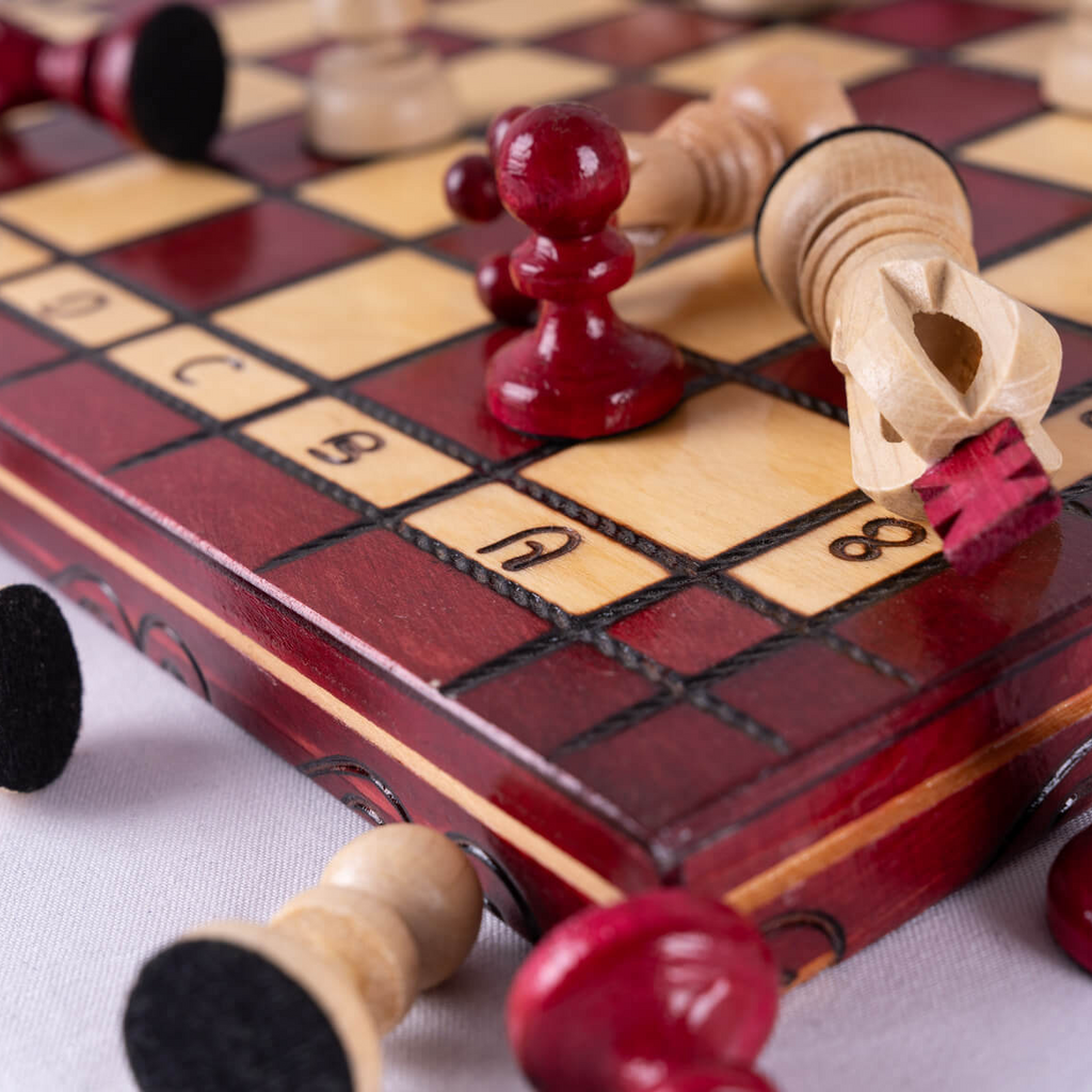 Jeu d'Échecs en Bois d'Acacia et Buis avec Finition Mate | Élégance et Durabilité pour Passionnés