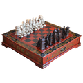 Échiquier Design en Bois avec Pièces Sculptées | Traditionnel pour Passionnés d'Échecs 1