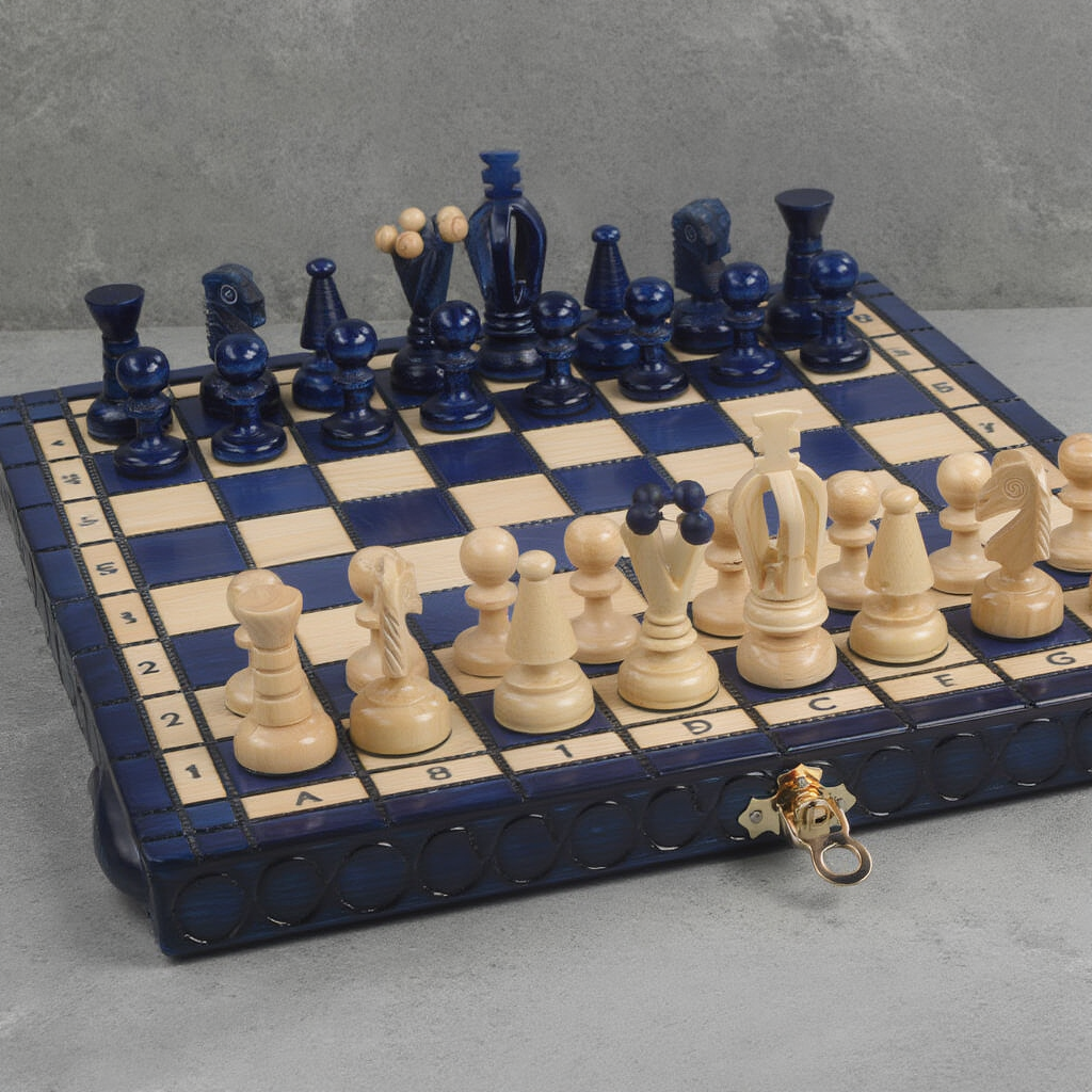Jeu d'Échecs en Bois Minimaliste avec Pièces Lestées | Élégance et Design pour Parties Stratégiques