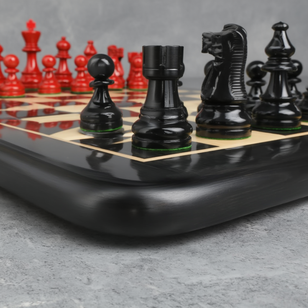 Échiquier en Bois Élégant | Jeu d'Échecs avec Pièces Sculptées pour Passionnés de Stratégie